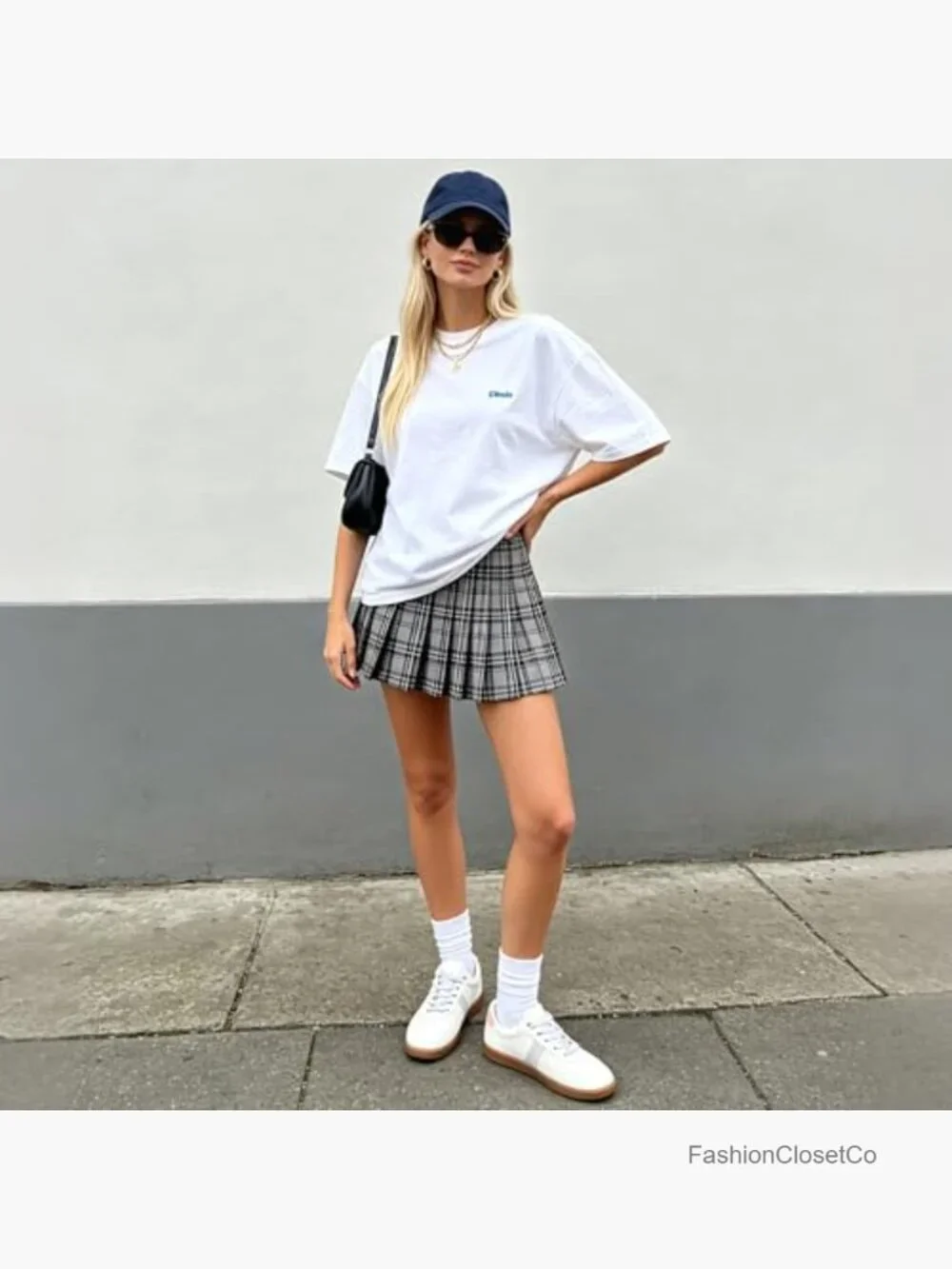 Slip On Canvas Fashion Sneakers - Comfortable Low Top Walking Tennis Shoes - Picture 2 of 7